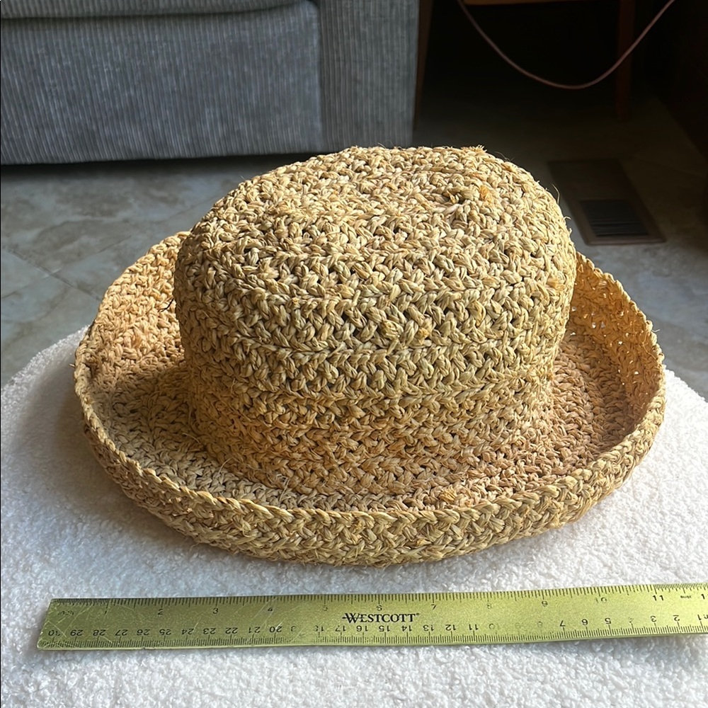 GAP Natural Woven Hat Absolutely Stunning! RARE Find - Picture 8 of 8